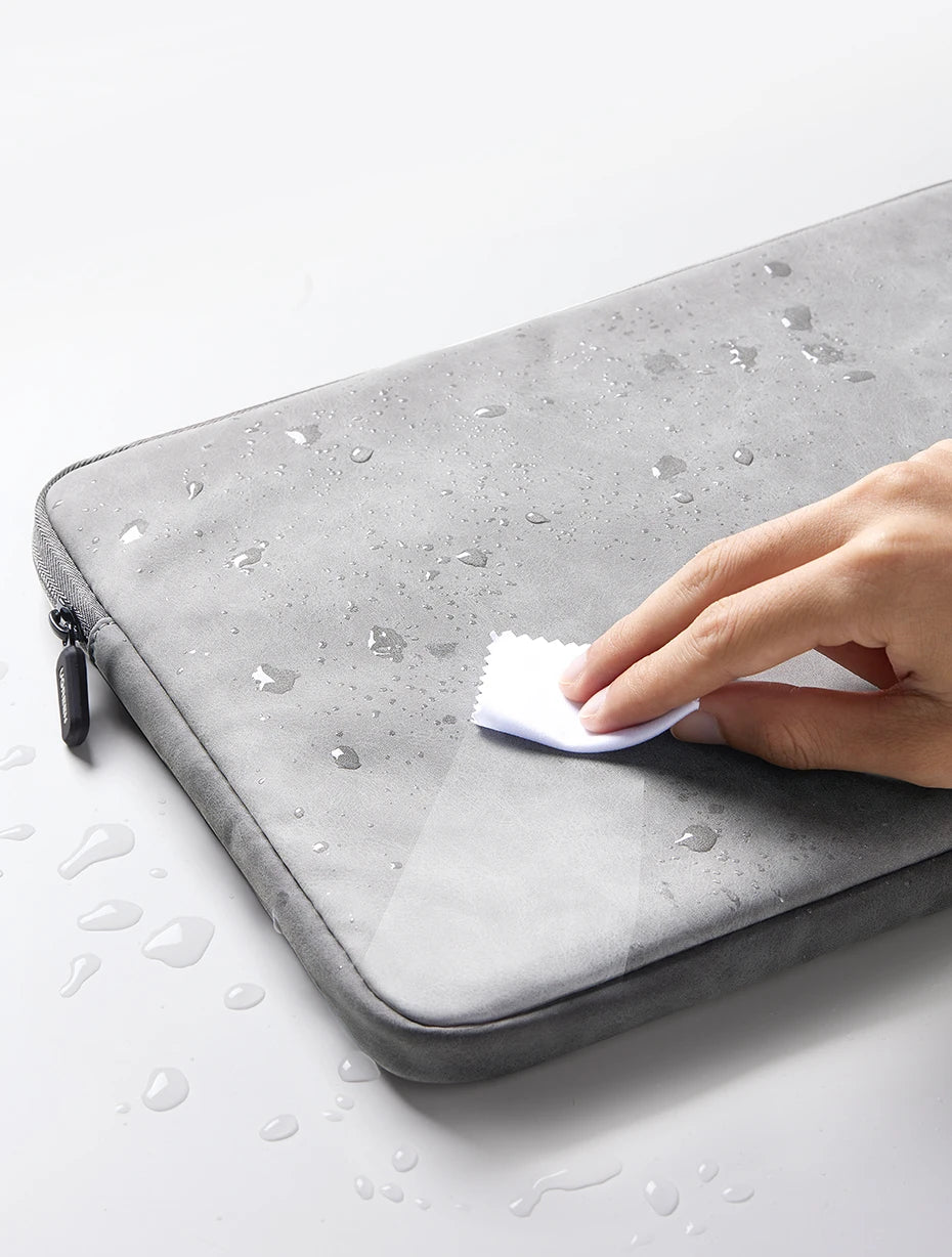 UGREEN Leather Laptop & iPad Sleeve – MacBook Pro/Air 13–14