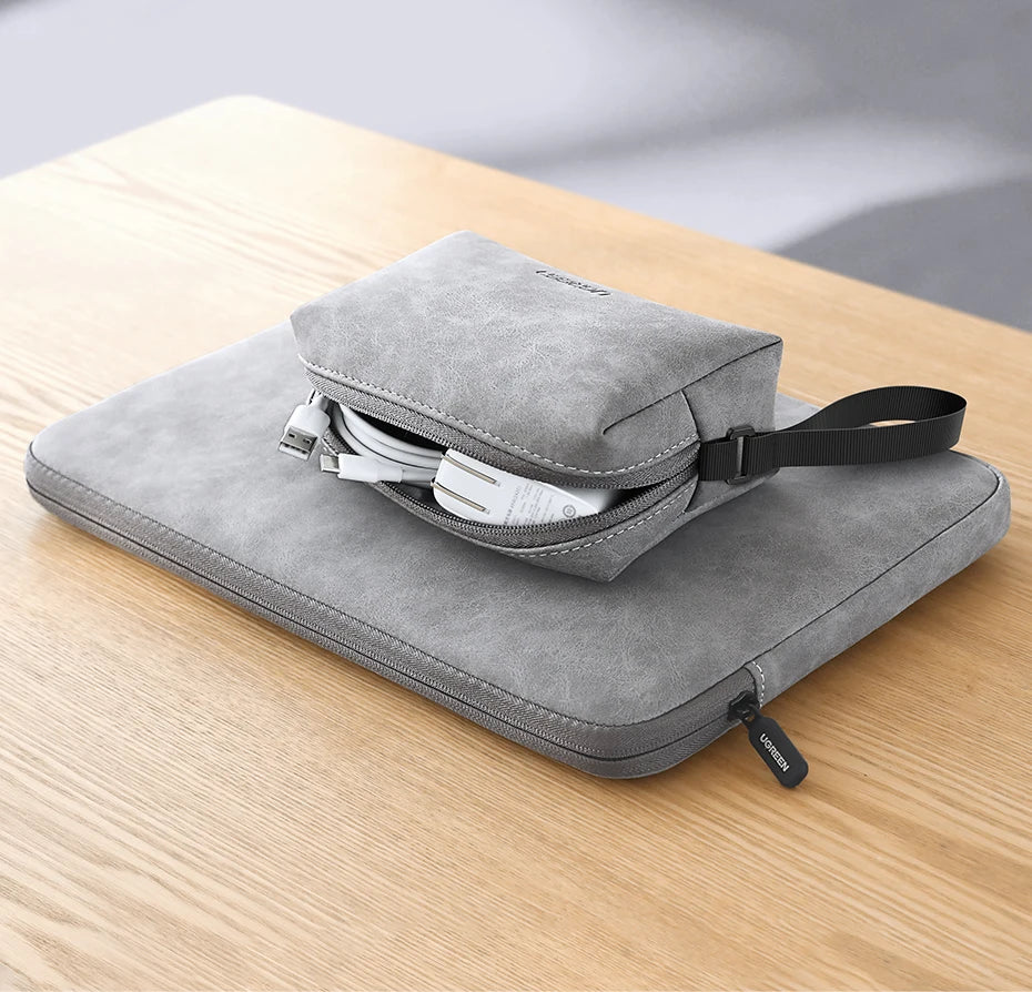 UGREEN Leather Laptop & iPad Sleeve – MacBook Pro/Air 13–14