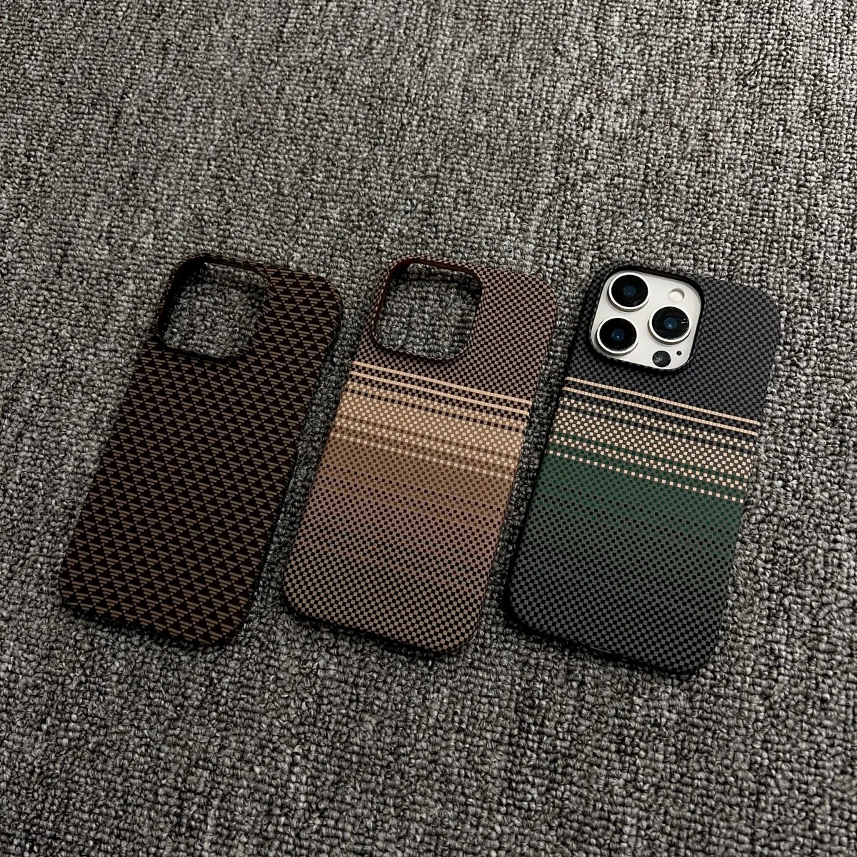 Frameless Carbon Fiber Starry Sky Magnetic Case – iPhone 15–17 Series