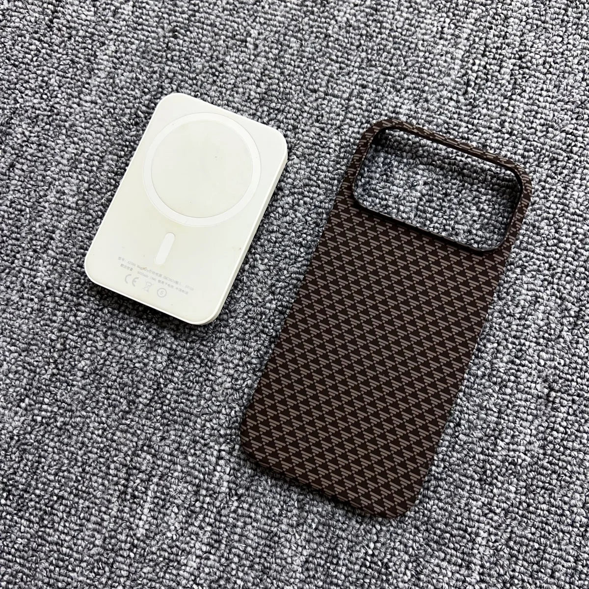Frameless Carbon Fiber Starry Sky Magnetic Case – iPhone 15–17 Series
