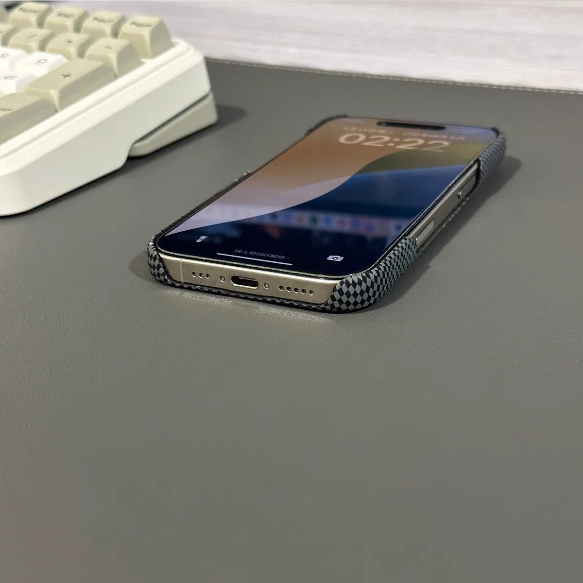 Frameless Carbon Fiber Starry Sky Magnetic Case – iPhone 15–17 Series