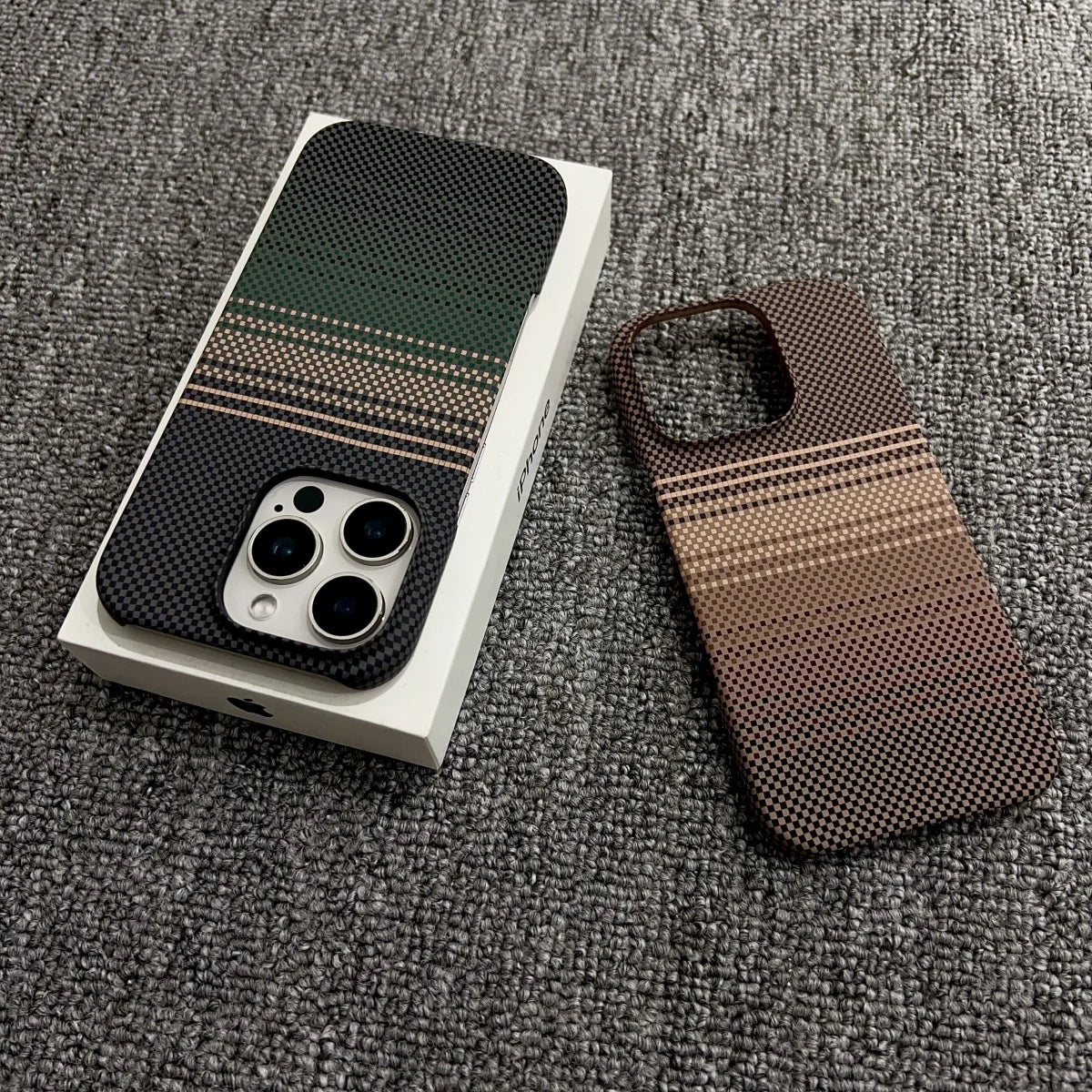 Frameless Carbon Fiber Starry Sky Magnetic Case – iPhone 15–17 Series