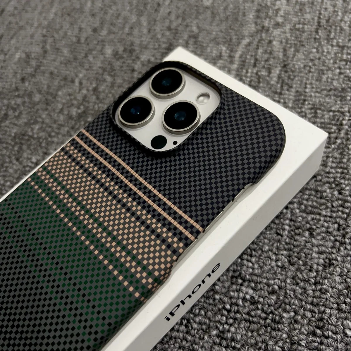 Frameless Carbon Fiber Starry Sky Magnetic Case – iPhone 15–17 Series