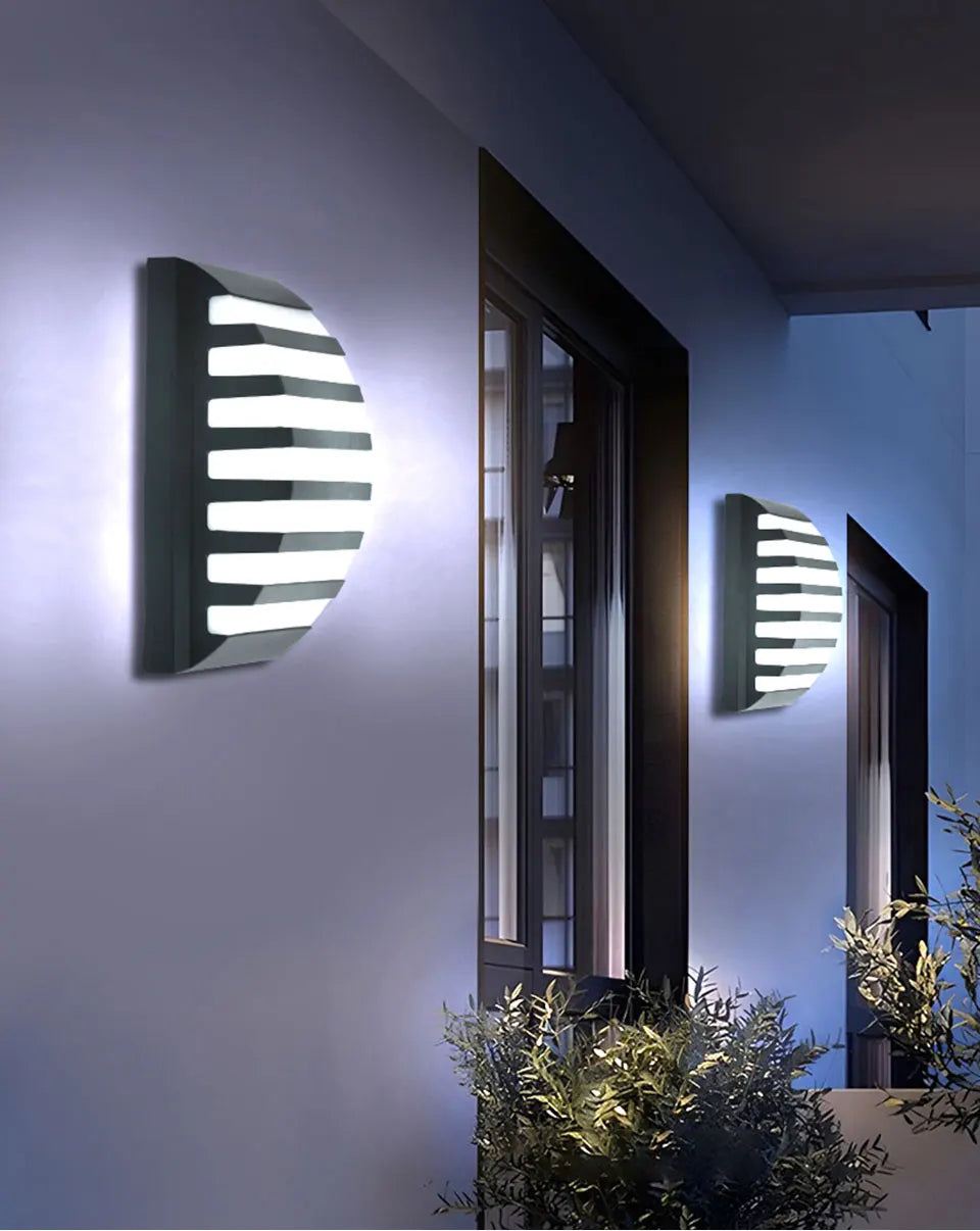 Outdoor Wall Light – Modern LED, AC110-220V, Sensor