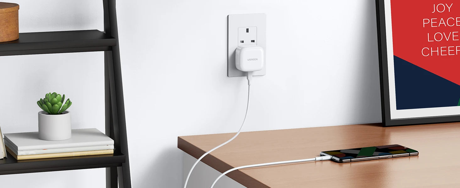 【UK Plug】UGREEN Quick Charge 4.0 3.0 QC PD Charger 20W USB Type C Fast Charger for iPhone 15 14 13 Pro Xiaomi Phone PD Charger